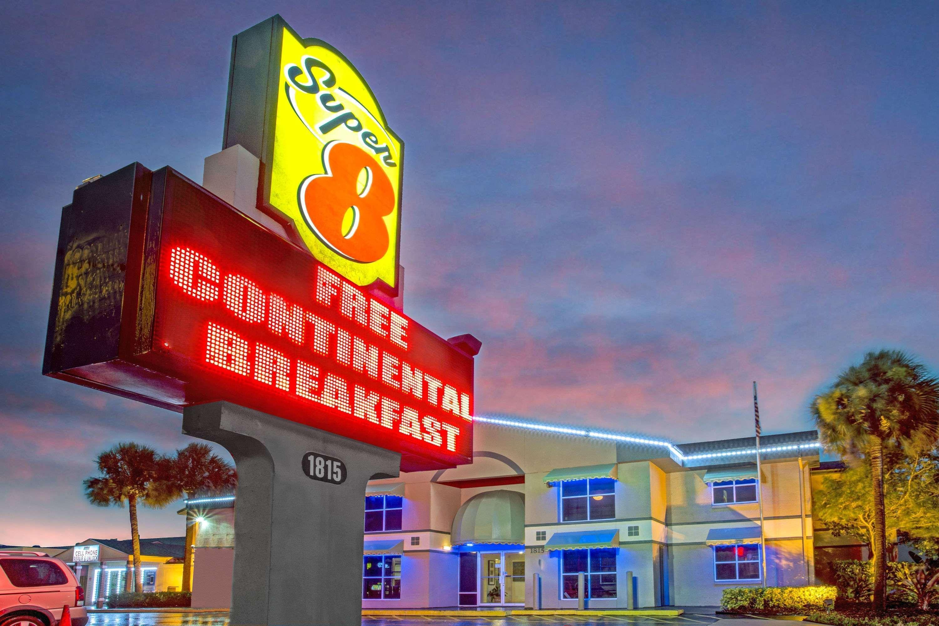 Super 8 By Wyndham Kissimmee 모텔 외부 사진