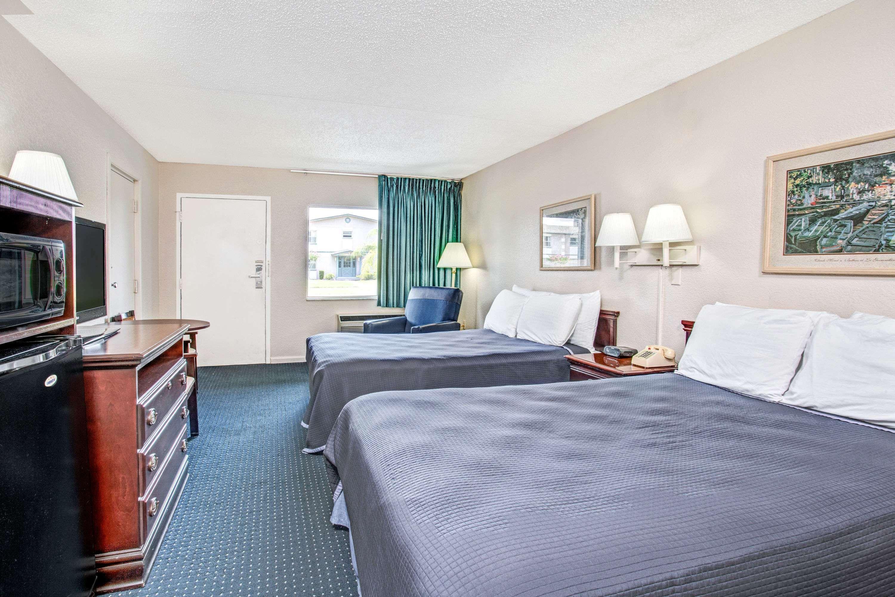 Super 8 By Wyndham Kissimmee 모텔 외부 사진