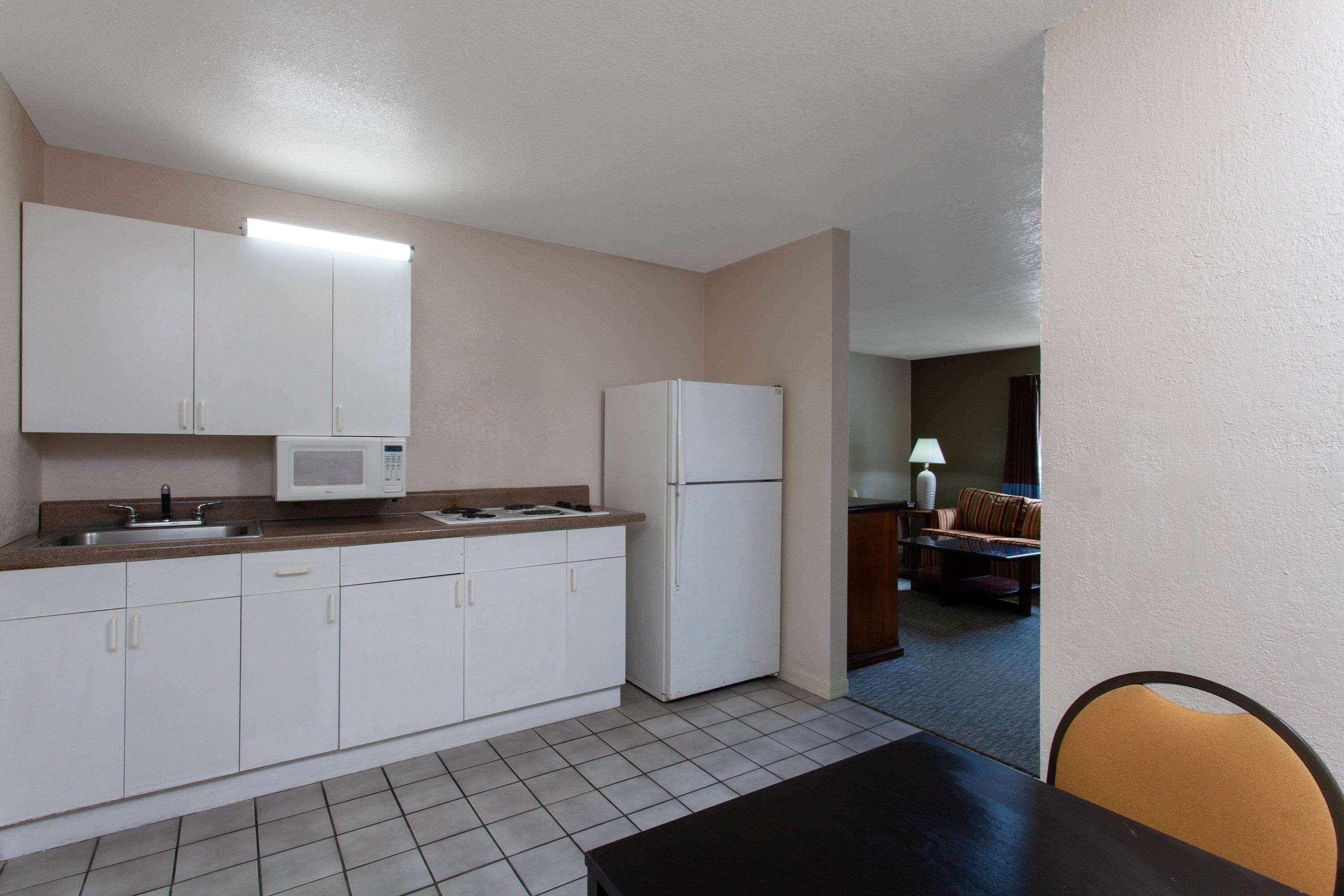 Super 8 By Wyndham Kissimmee 모텔 외부 사진