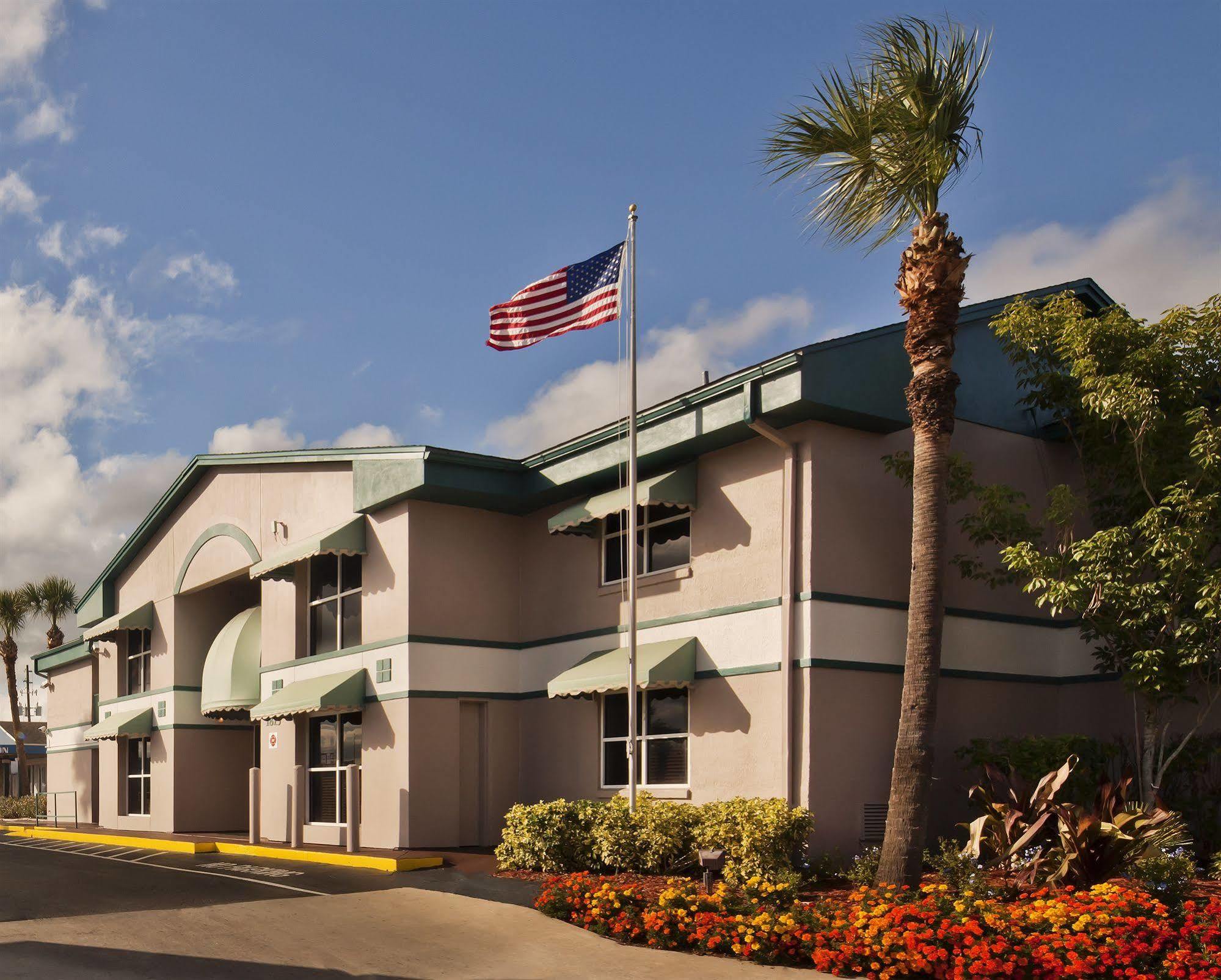 Super 8 By Wyndham Kissimmee 모텔 외부 사진