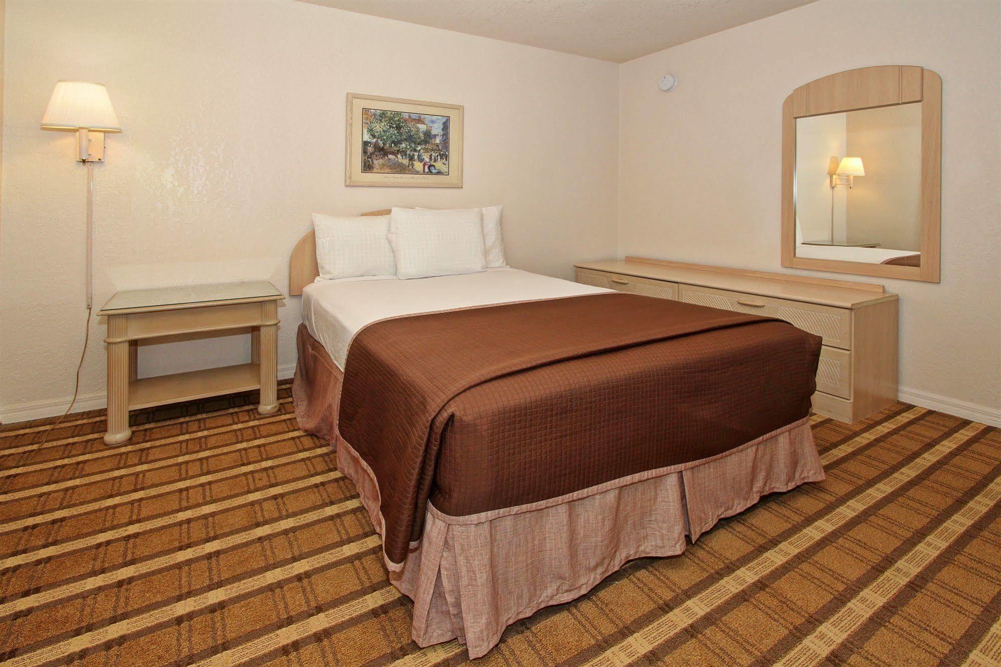 Super 8 By Wyndham Kissimmee 모텔 외부 사진